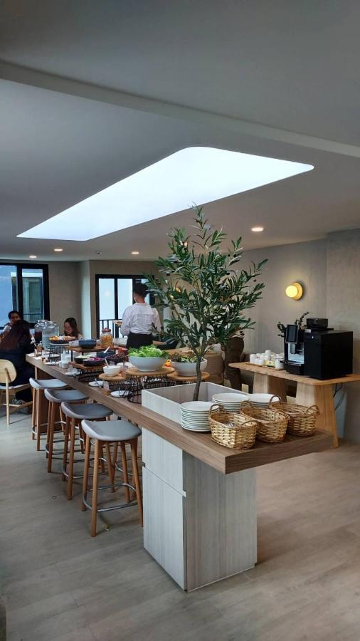 Wellness Stay & Hotel Sukhumvit 107 Bangkok Exterior photo